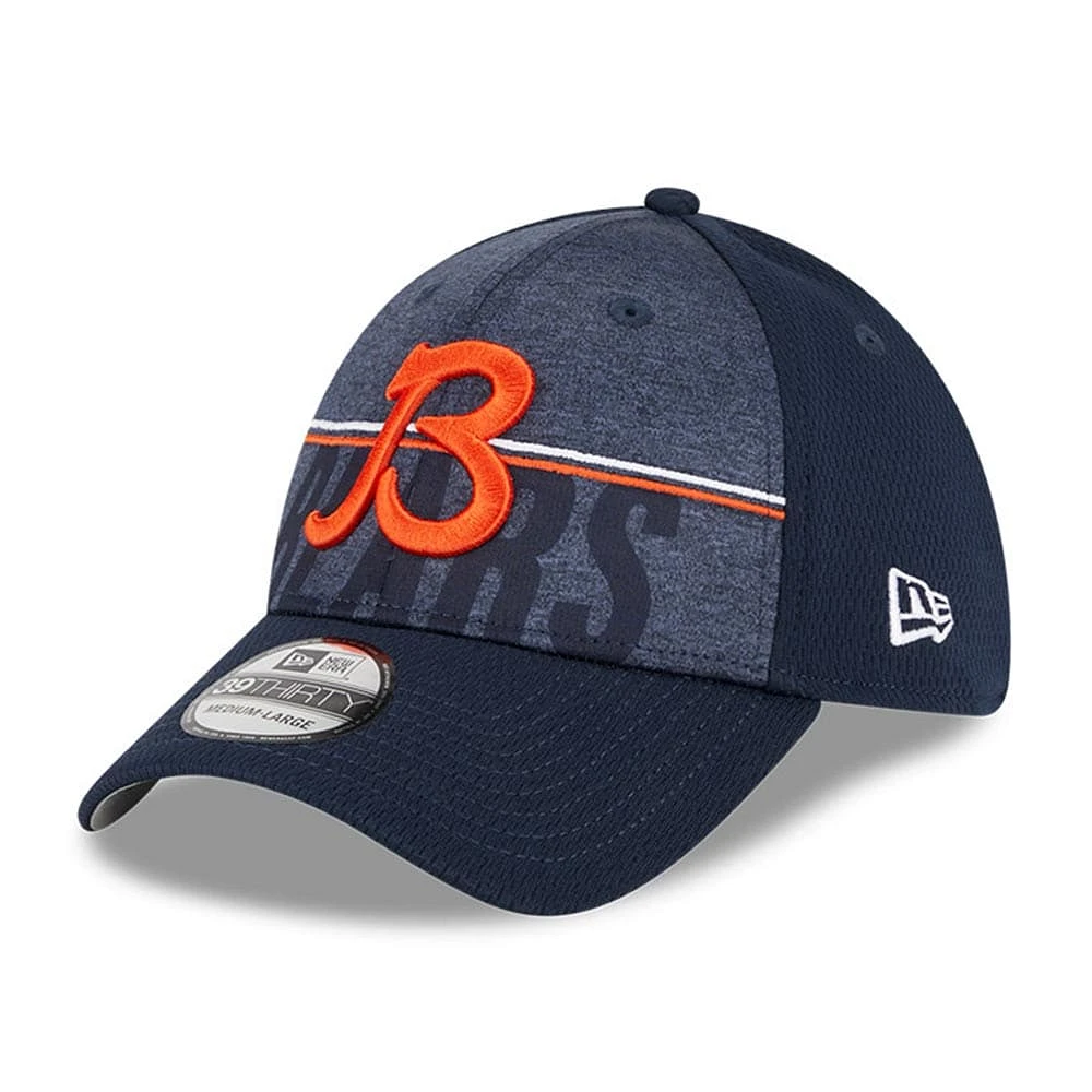 Casquette New Era Chicago Bears 2023 NFL Training Camp Secondary Logo 39THIRTY Flex Fit pour homme, bleu marine