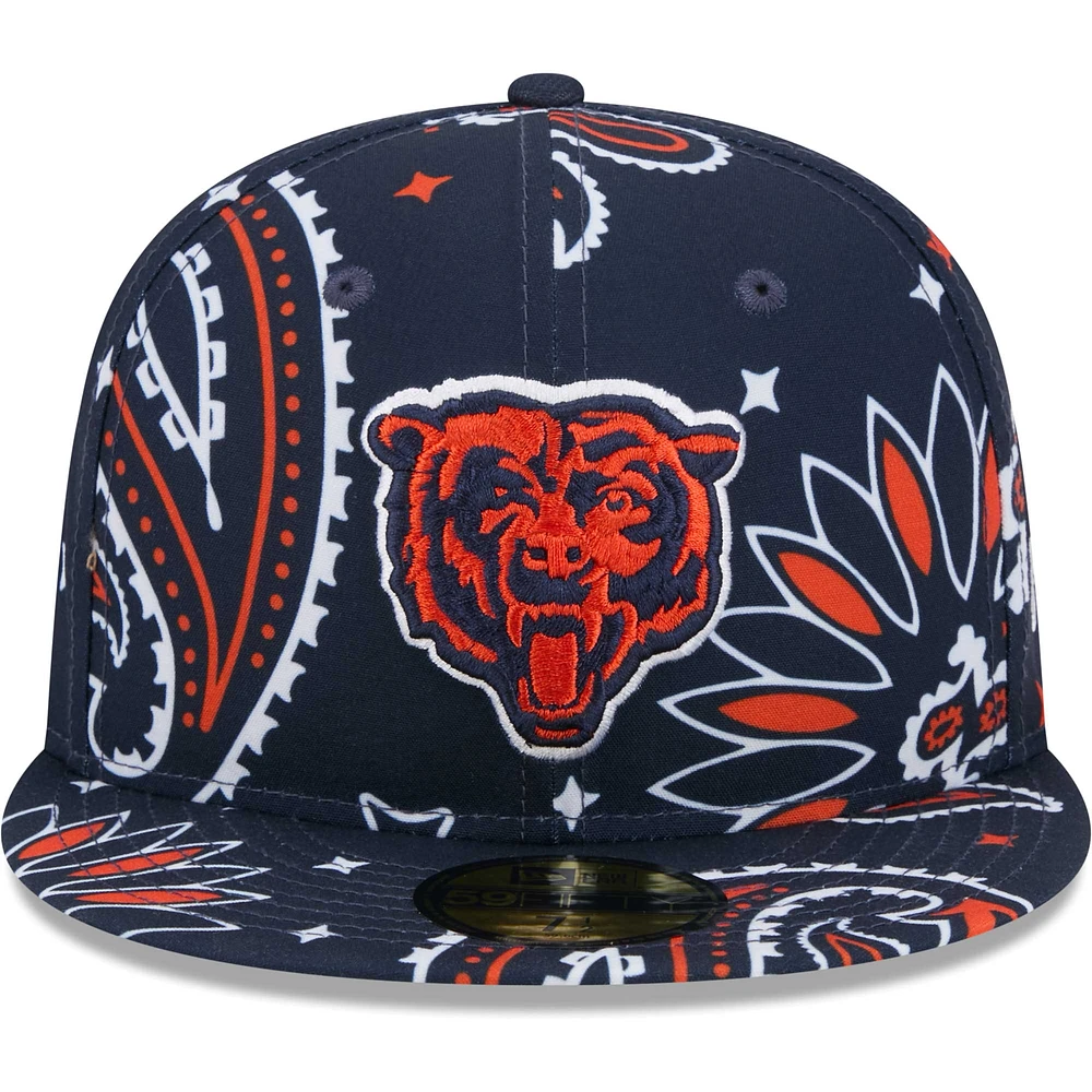 Casquette ajustée 59FIFTY Chicago Bears Paisley New Era pour hommes, bleu marine