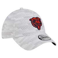 Men's New Era  White Chicago Bears Gameday Graded 39THIRTY Flex Hat