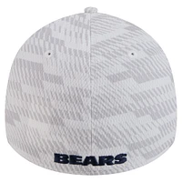 Men's New Era  White Chicago Bears Gameday Graded 39THIRTY Flex Hat