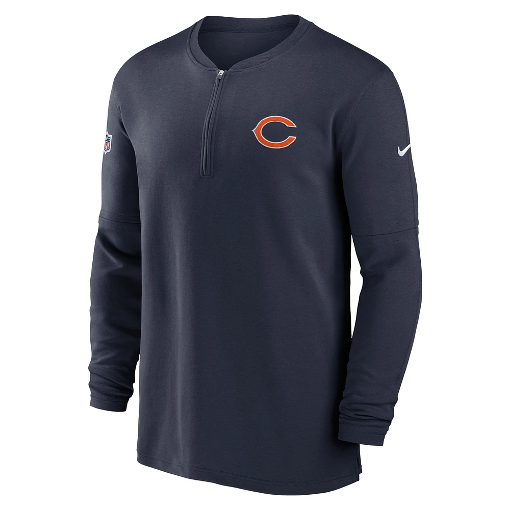 Haut Nike bleu marine Chicago Bears 2023 Sideline Performance à manches longues tri-mélange et quart de zip