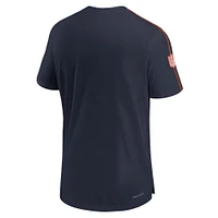 T-shirt Nike bleu marine Chicago Bears 2024 Sideline Coach UV Performance pour homme