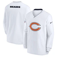 Men's Nike White Chicago Bears 2023/24 Sideline Repel V-Neck Long Sleeve Pullover Windshirt