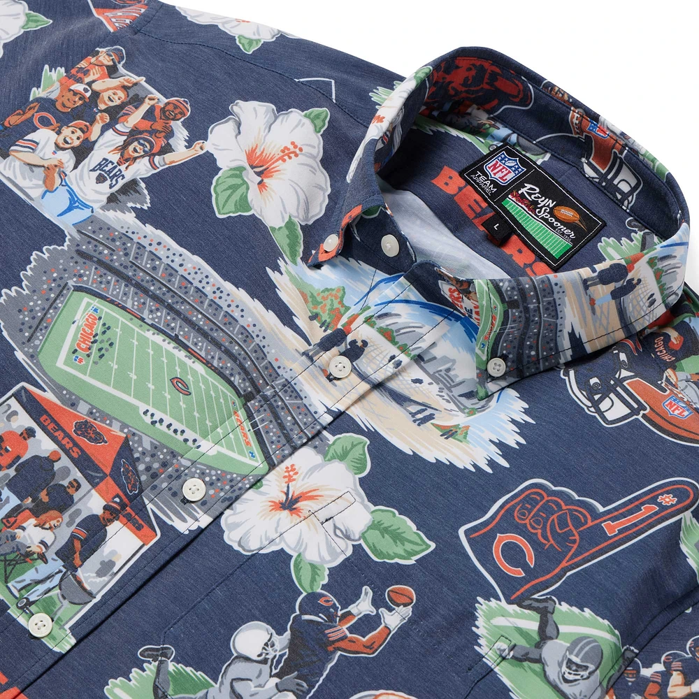 Chemise boutonnée panoramique bleu marine Reyn Spooner pour homme des Chicago Bears