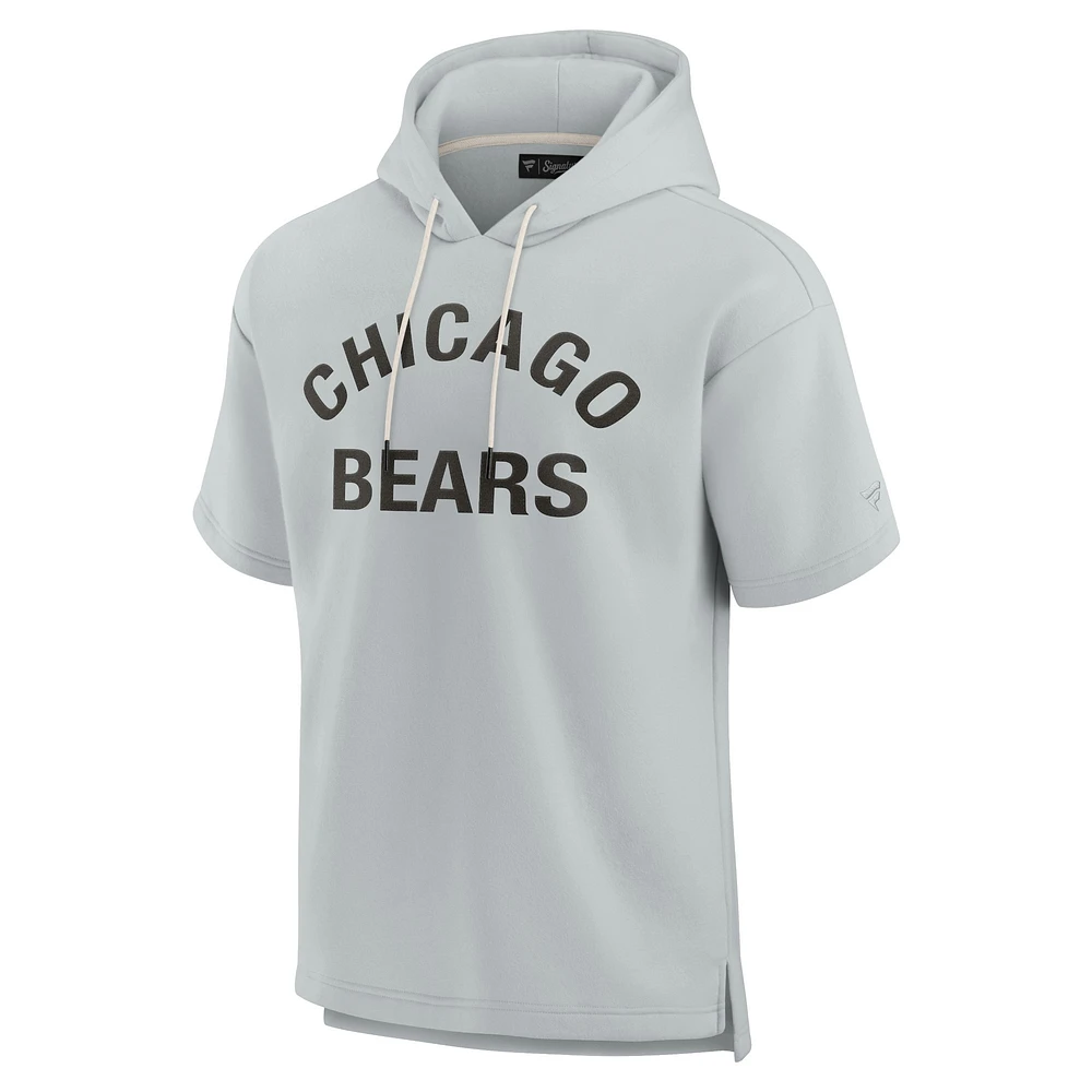 Sweat à capuche unisexe Fanatics Grey Chicago Bears Elements en polaire super douce manches courtes