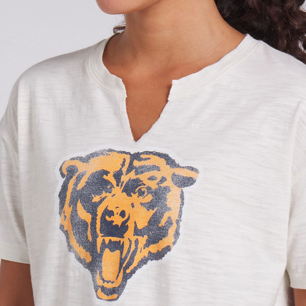 T-shirt col en V flammé Chicago Bears pour femme Fanatics Cream