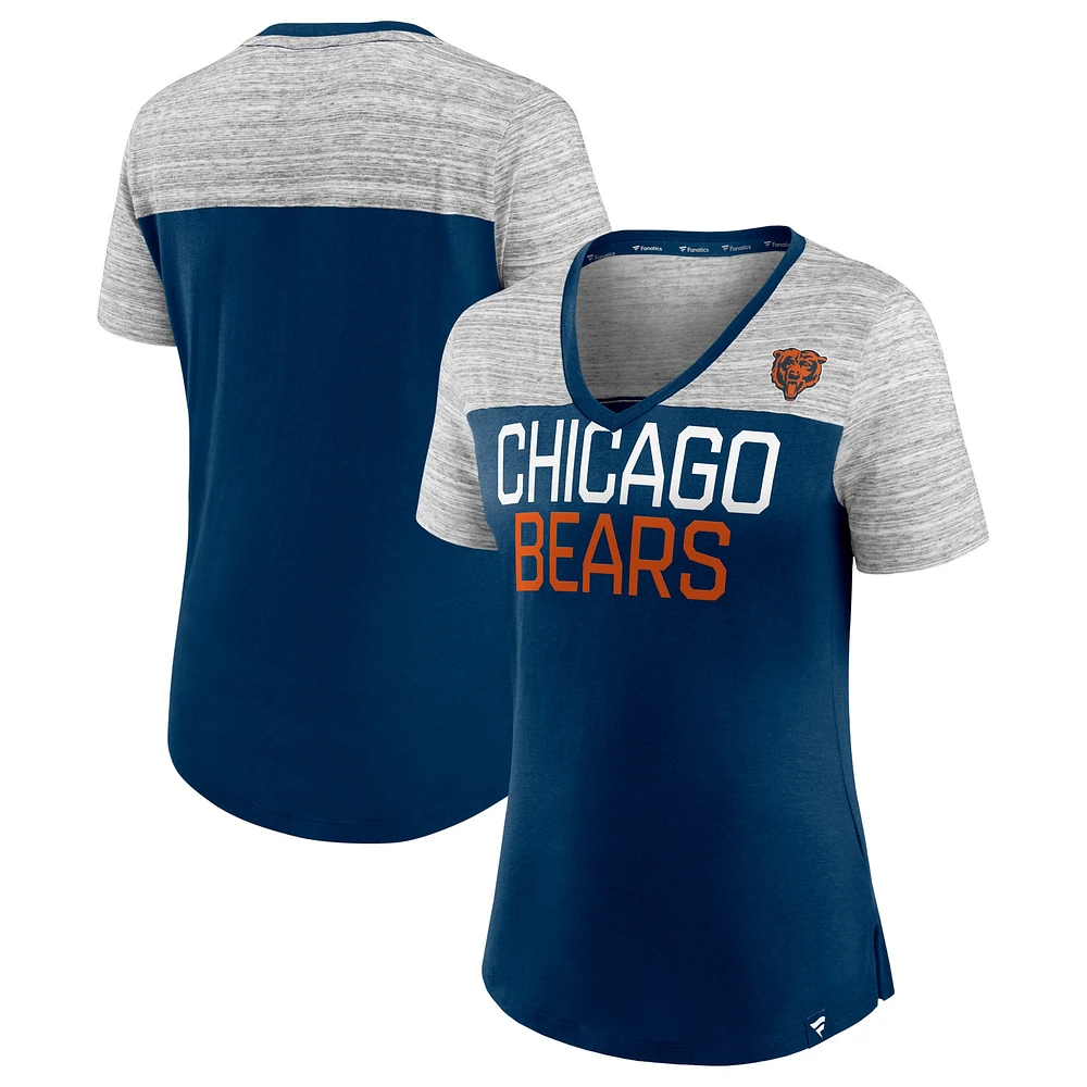 Women's Fanatics Navy/Heathered Gray Chicago Bears Close Quarters V-Neck T-Shirt