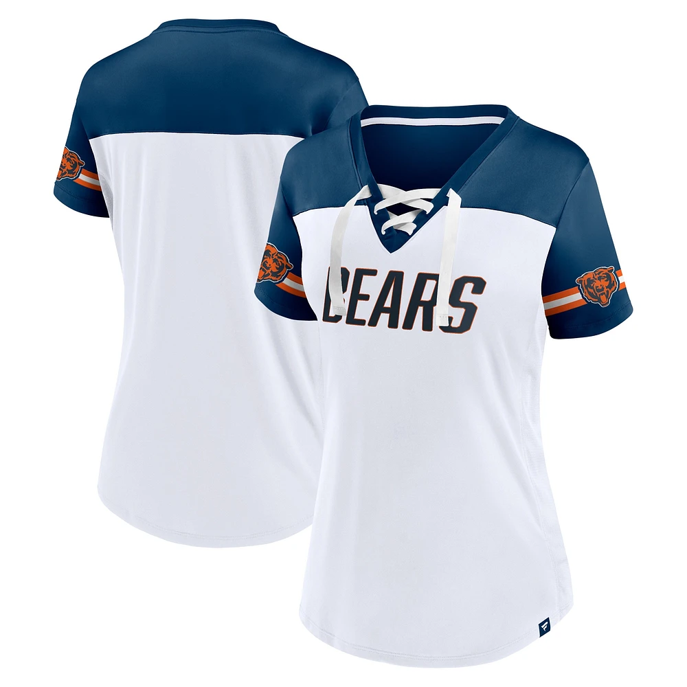 T-shirt blanc à lacets et col en V Fanatics pour femmes des Chicago Bears Dueling Slant