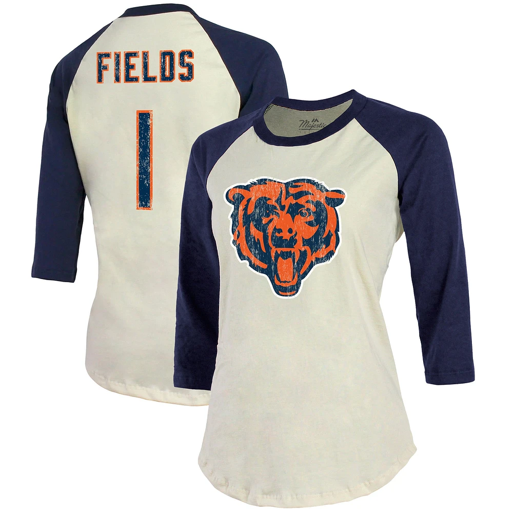 T-shirt ajusté à manches 3/4 pour femme Majestic Threads Justin Fields crème/bleu marine Chicago Bears Player Raglan Name & Number