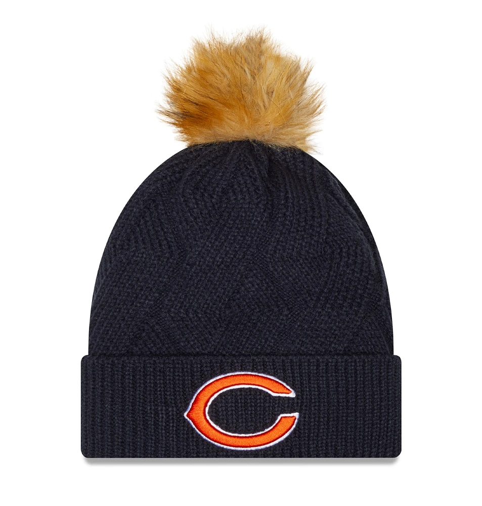 Bonnet en tricot à revers enneigé Chicago Bears pour femme New Era bleu marine avec pompon