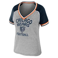 Women's WEAR by Erin Andrews Heather Gray Chicago Bears Cropped Raglan Throwback V-Neck T-Shirt