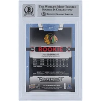 Alex DeBrincat Chicago Blackhawks dédicacé 2017-18 Upper Deck Compendium Blue # 877 Beckett Fanatics témoin authentifié 10 Rookie Card