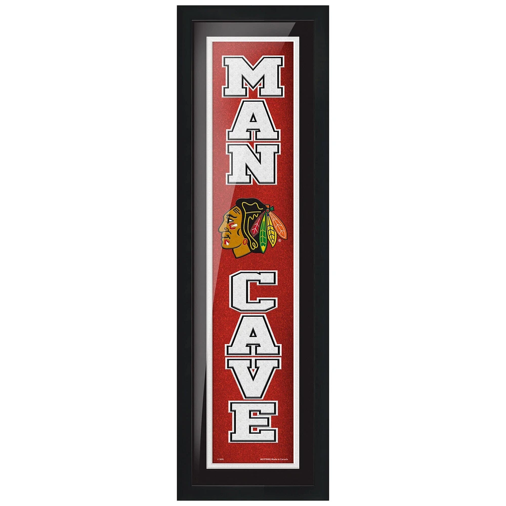 Chicago Blackhawks - Enseigne encadrée Man Cave de 6 po x 22 po