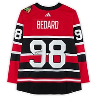 Maillot rétro adidas authentique autographié par Connor Bedard des Blackhawks de Chicago