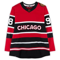Maillot rétro adidas authentique autographié par Connor Bedard des Blackhawks de Chicago