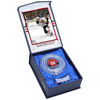 Rondelle de cristal de Connor Bedard pour les débuts des Blackhawks de Chicago dans la LNH - Remplie de glace utilisée lors du premier match