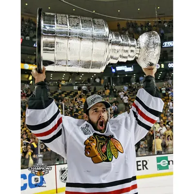Corey Crawford Chicago Blackhawks Fanatics Authentic Unsigned Stanley Cup Champions Raising Photograph