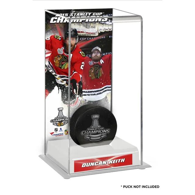 Jonathan Toews Chicago Blackhawks Fanatics Authentic Unsigned 2015 Stanley  Cup Champions Raising Cup Photograph