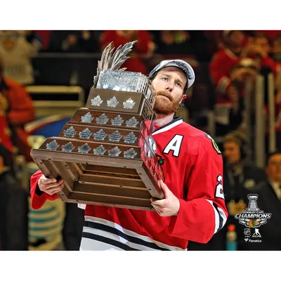 Duncan Keith Chicago Blackhawks Fanatics Authentic Unsigned 2015 Stanley Cup Champions Raising Conn Smythe Photograph