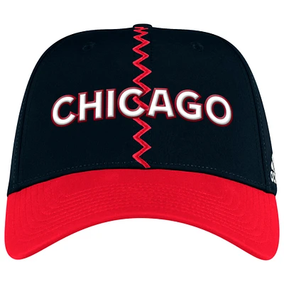 Men's adidas  Black Chicago Blackhawks Reverse Retro 2.0 Flex Fitted Hat