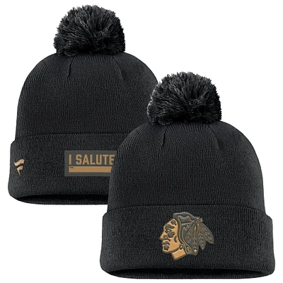 Bonnet en tricot à revers avec pompon pour homme Fanatics Black Chicago Blackhawks Military Appreciation