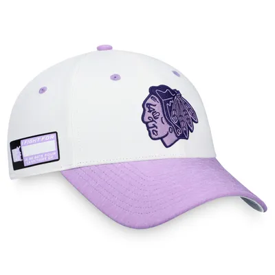 Chicago Blackhawks Fanatics Branded 2022 Hockey Fights Cancer Authentic Pro Snapback Hat - White/Purple