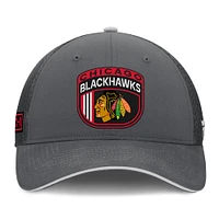 Casquette ajustable Fanatics pour homme Chicago Blackhawks Authentic Pro Home Ice Trucker grise