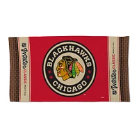 Serviette recto verso WinCraft Chicago Blackhawks 2025 NHL Winter Classic sur glace/vestiaires 22" x 42"
