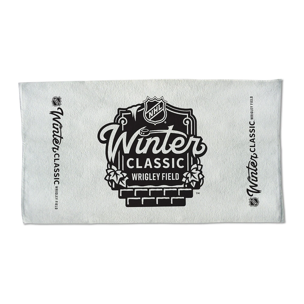 Serviette recto verso WinCraft Chicago Blackhawks 2025 NHL Winter Classic sur glace/vestiaires 22" x 42"