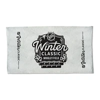 Serviette recto verso WinCraft Chicago Blackhawks 2025 NHL Winter Classic sur glace/vestiaires 22" x 42"