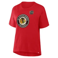 T-shirt Fanatics Athletic Red pour femme avec logo principal du classique d'hiver 2025 des Blackhawks de Chicago