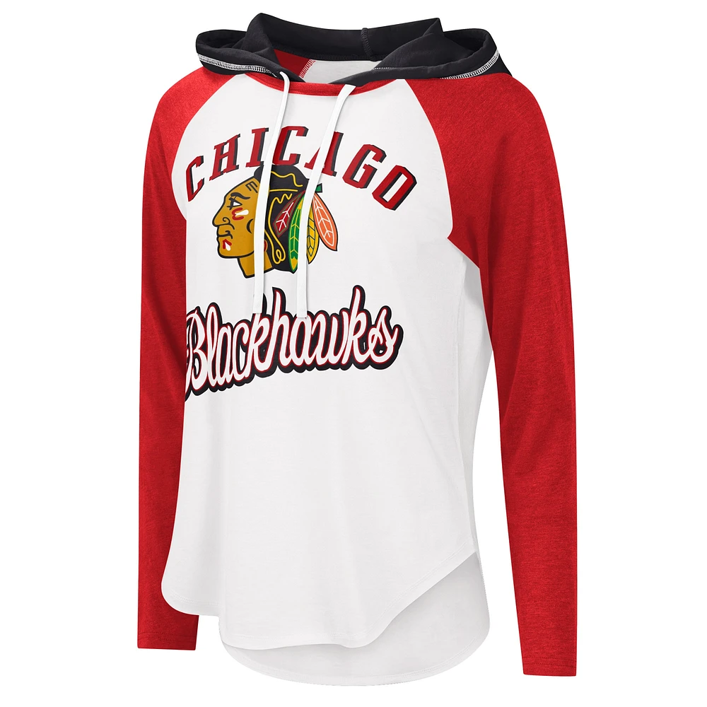 T-shirt à capuche léger G-III Sports by Carl Banks pour femmes, blanc/rouge chiné, MVP Raglan des Blackhawks de Chicago