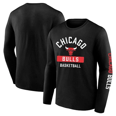 Men's Fanatics  Black Chicago Bulls Long Sleeve T-Shirt