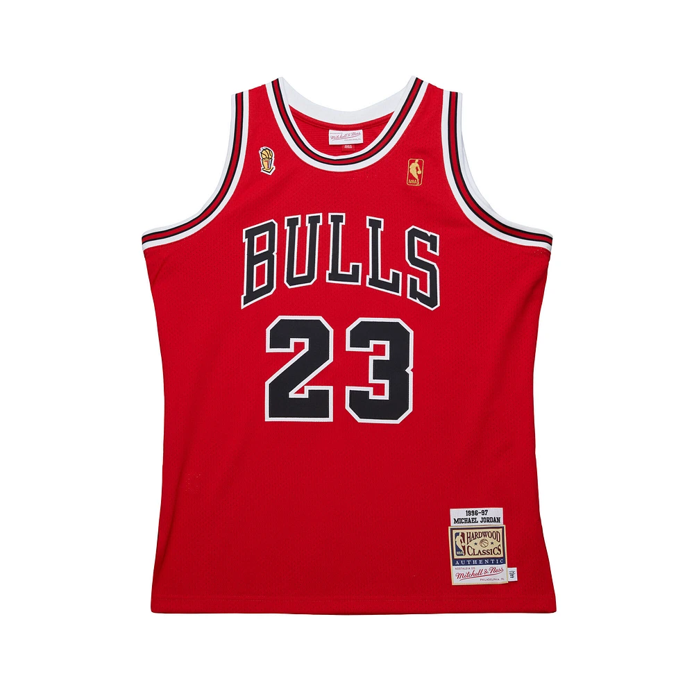 Maillot authentique rétro Mitchell & Ness Michael Jordan rouge des Chicago Bulls 1996/97 pour homme
