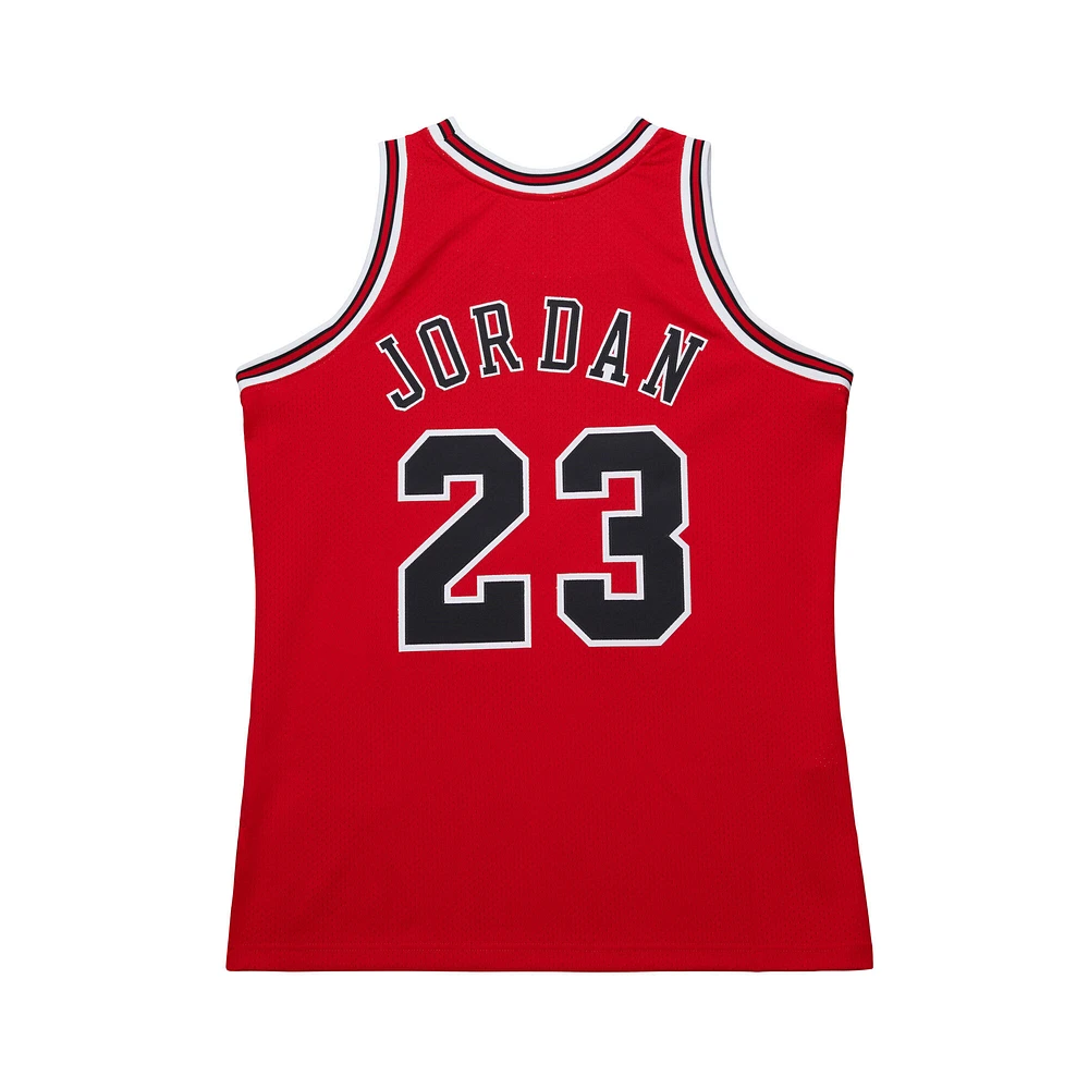 Maillot authentique rétro Mitchell & Ness Michael Jordan rouge des Chicago Bulls 1996/97 pour homme
