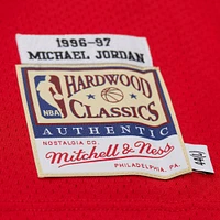 Maillot authentique rétro Mitchell & Ness Michael Jordan rouge des Chicago Bulls 1996/97 pour homme
