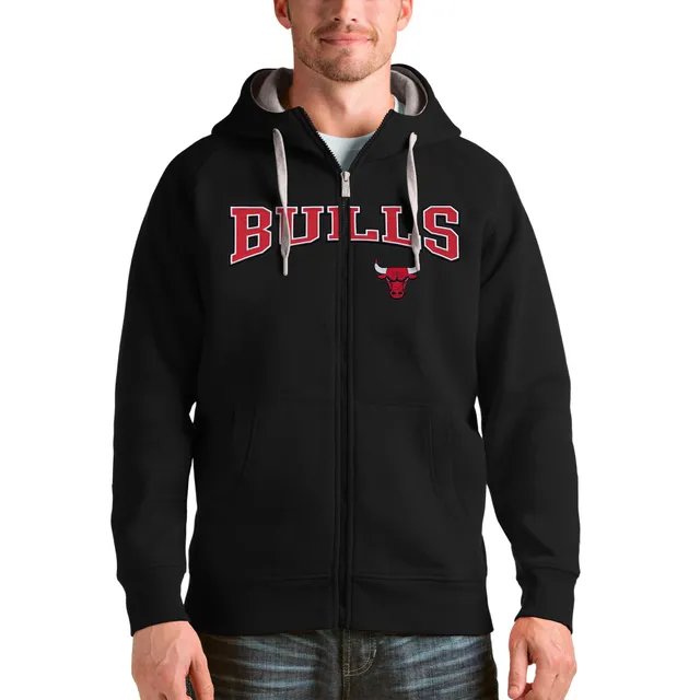 Men's Chicago Bulls Antigua Black Logo Victory Pullover Hoodie