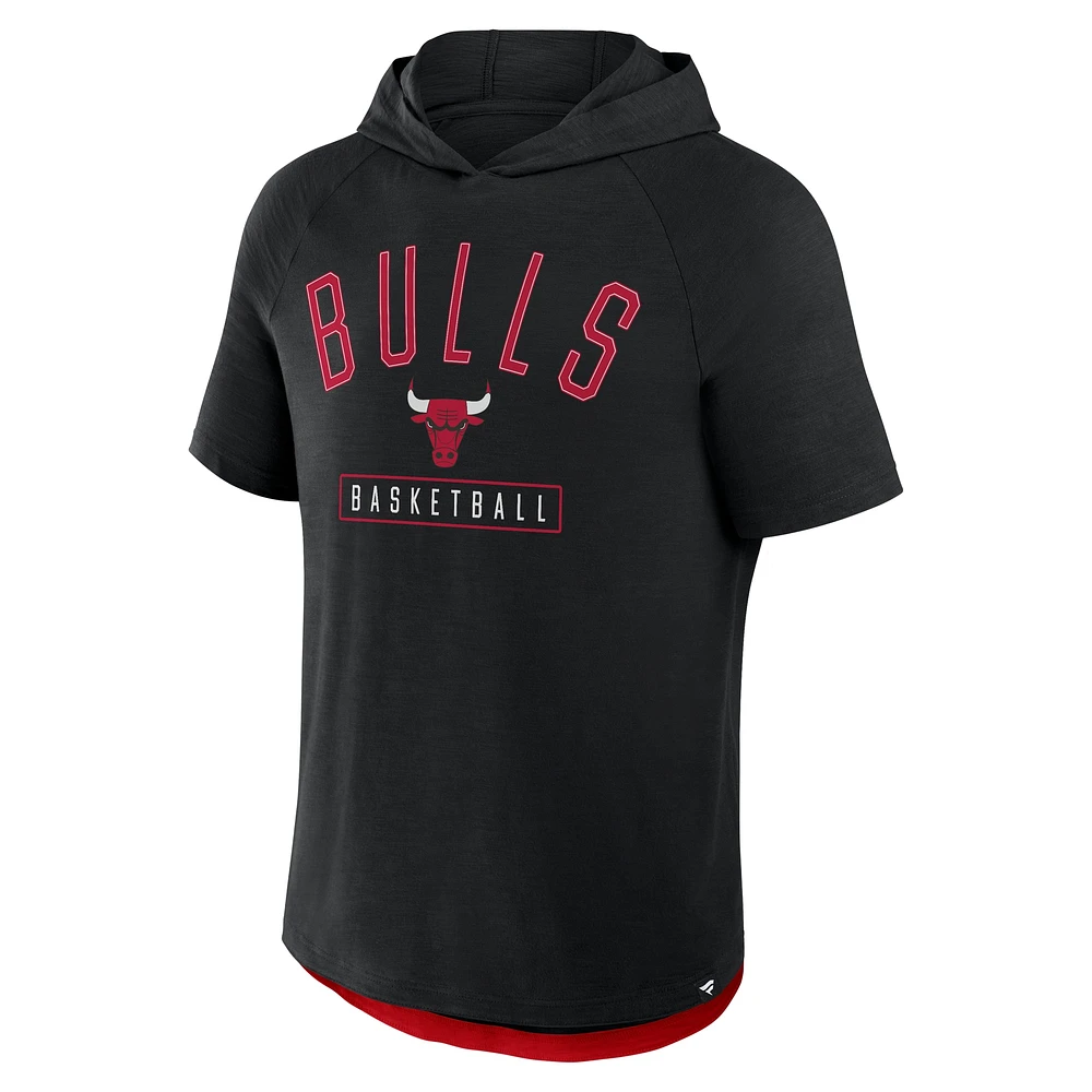 Men's Fanatics Black Chicago Bulls Pass Legend Raglan Hoodie T-Shirt