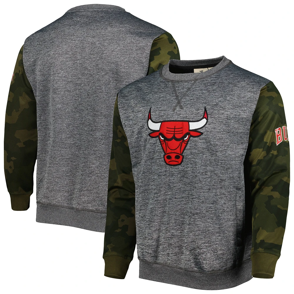 Sweat-shirt cousu camouflage Fanatics Heather Charcoal Chicago Bulls pour hommes