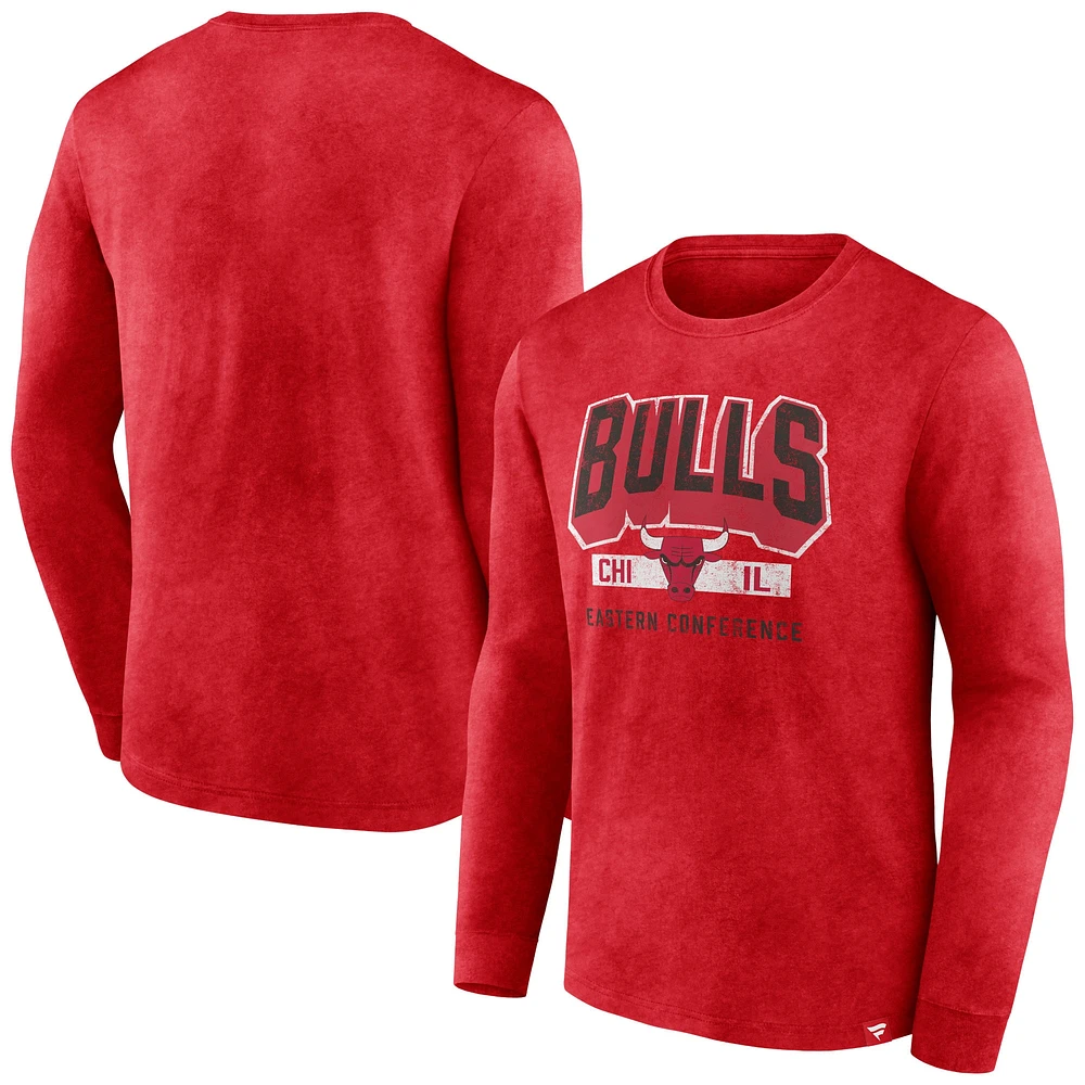 Men's Fanatics Heather Red Chicago Bulls Front Court Press Snow Wash Long Sleeve T-Shirt