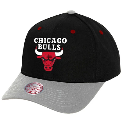 Casquette réglable Mitchell & Ness noir/gris Chicago Bulls Pro Crown pour hommes