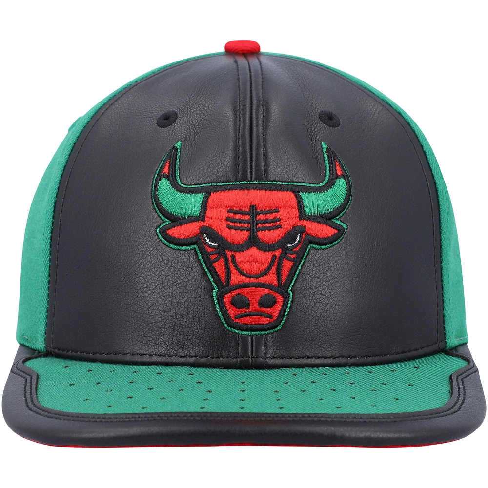 Casquette Snapback Day One des Chicago Bulls Mitchell & Ness noir/vert pour hommes