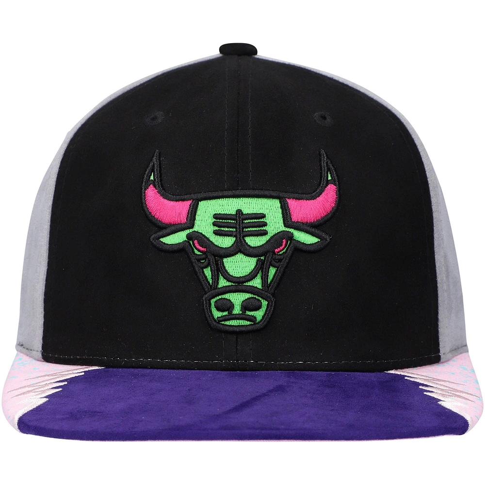 Casquette snapback Chicago Bulls Day 5 noire/rose Mitchell & Ness pour homme