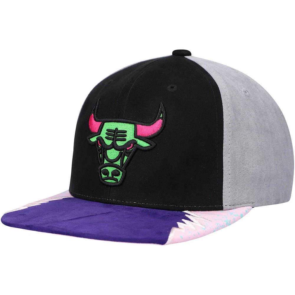 Casquette snapback Chicago Bulls Day 5 noire/rose Mitchell & Ness pour homme