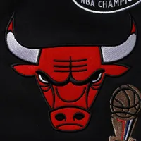 Men's Mitchell & Ness Black Chicago Bulls Champs City Fleece Jogger Pants