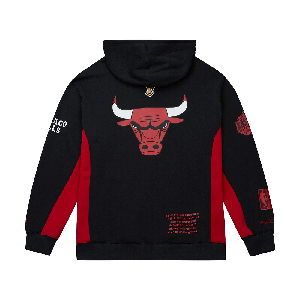 Men's Mitchell & Ness Black Chicago Bulls Hardwood Classics Team Origins Fleece Pullover Hoodie