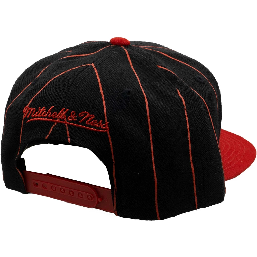 Casquette Snapback Chicago Bulls Hardwood Classics Team Pinstripe noire Mitchell & Ness pour homme