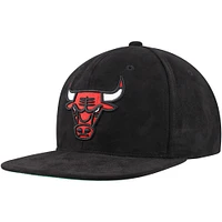 Men's Mitchell & Ness Black Chicago Bulls Sweet Suede Snapback Hat