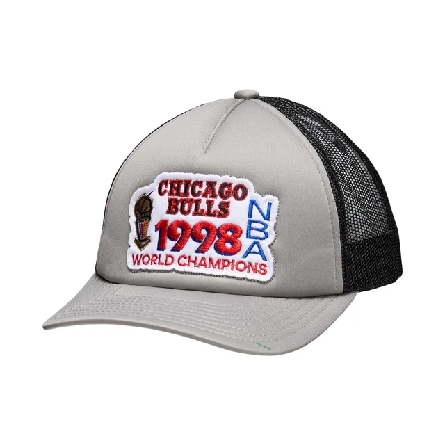 Mitchell & Ness Black/Red Chicago Bulls Hardwood Classics Pinstripe Snapback Hat