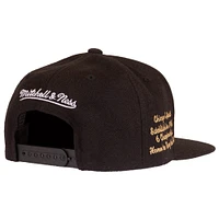 Men's Mitchell & Ness Chicago Bulls Black & Gold Graduation Snapback - Hat